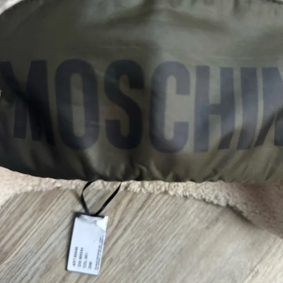 Moschino fur hat - Picture 6 of 6